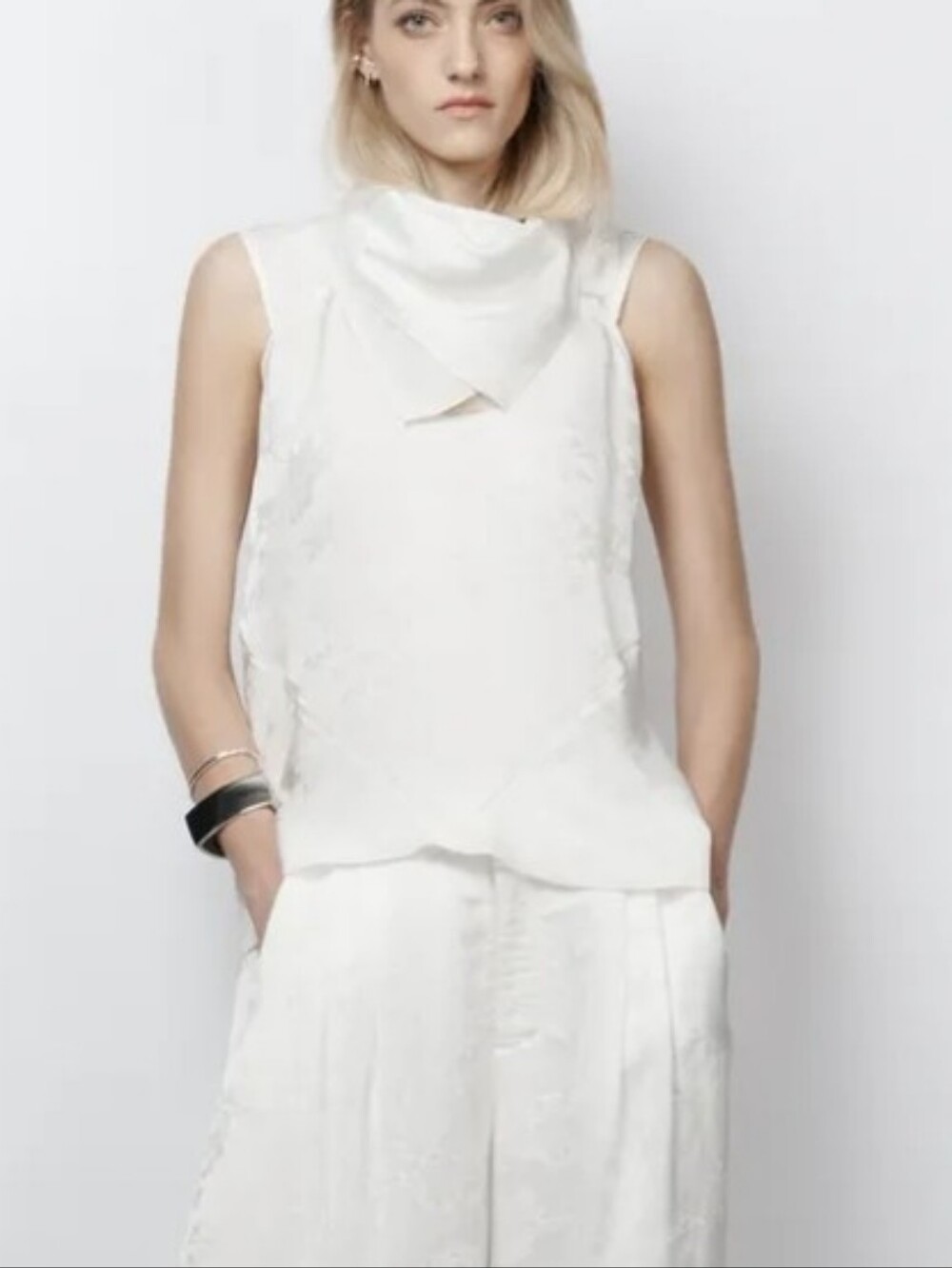 Zara Zw Collec Limited Edition White Jacquard Cut Out Top Sz-L